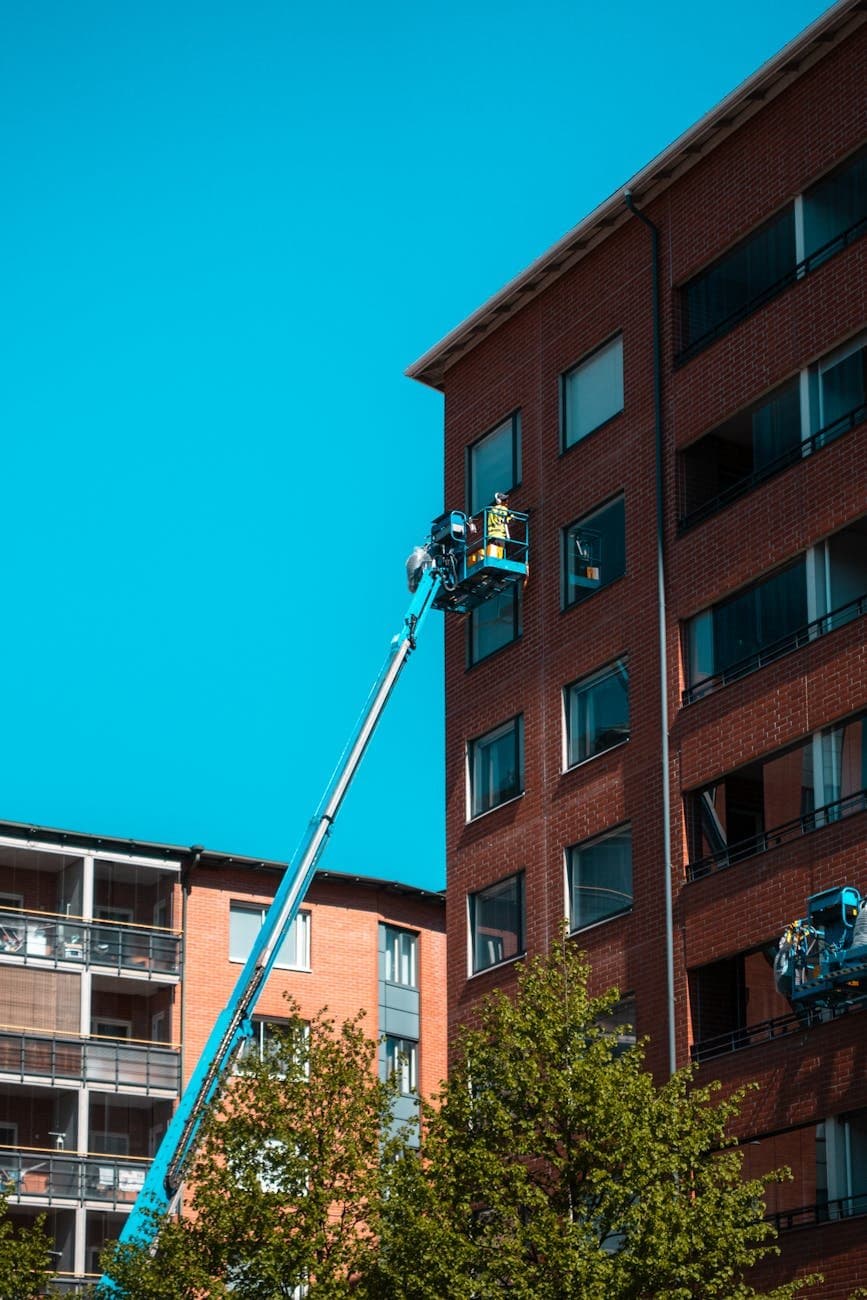 modern clean studio apartment for workers (Pexels)